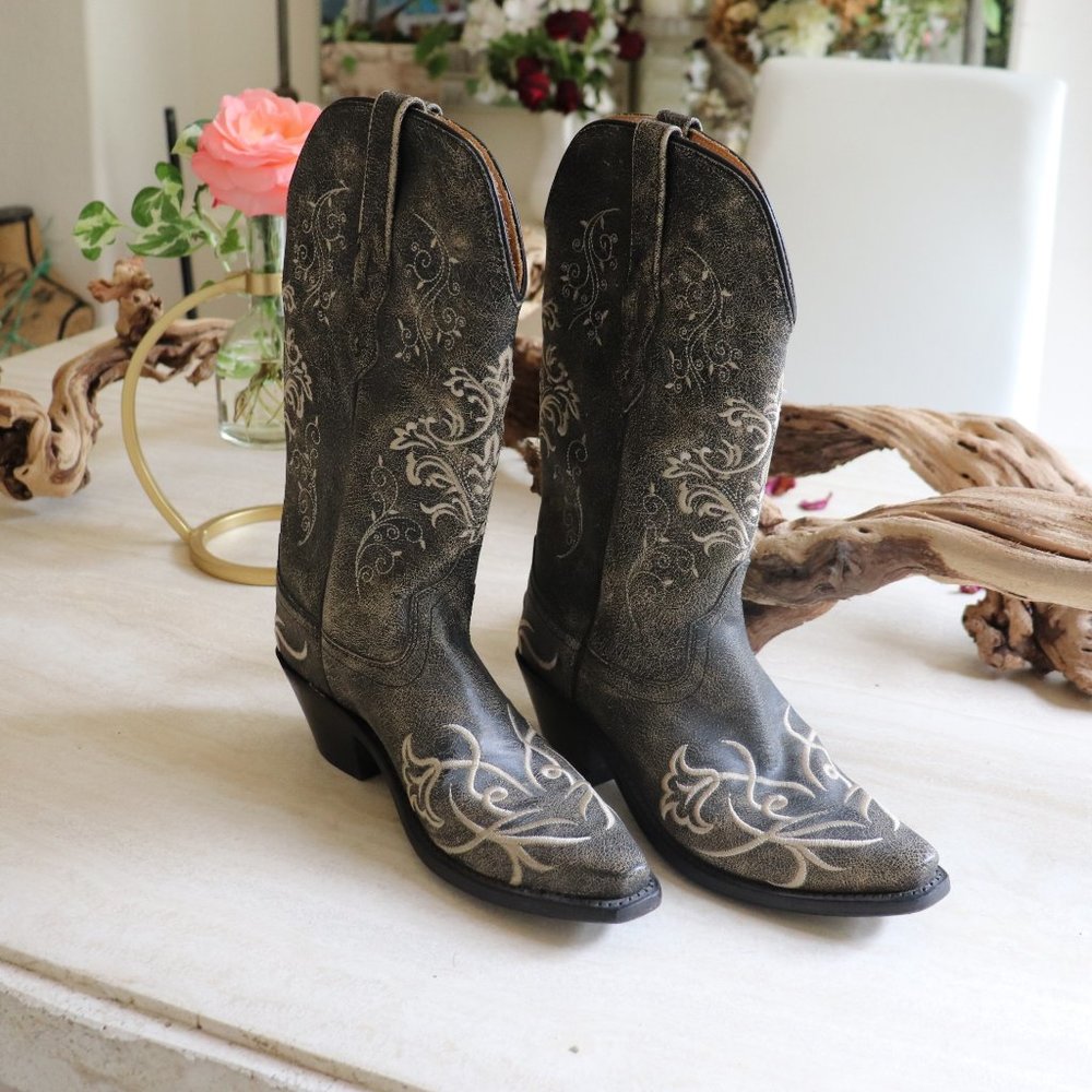 Old West brown leather flower embroidered boots